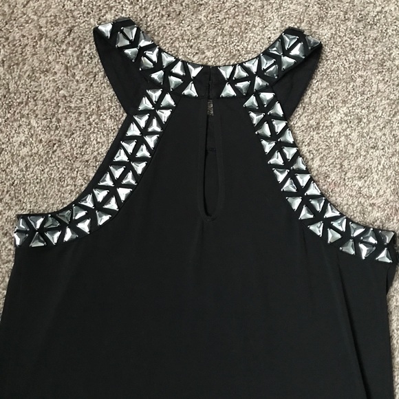 Express Embellished Tank - Picture 3 of 3